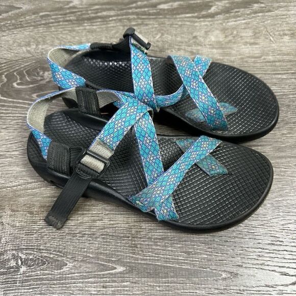 Chacos Z/2 Yampa Hiking Walking Sandals Blue 
Purple Crystal Pattern Size 8 - Picture 1 of 9